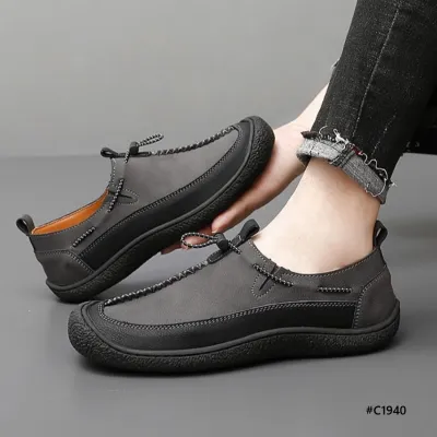 Calm Stride casual shoes